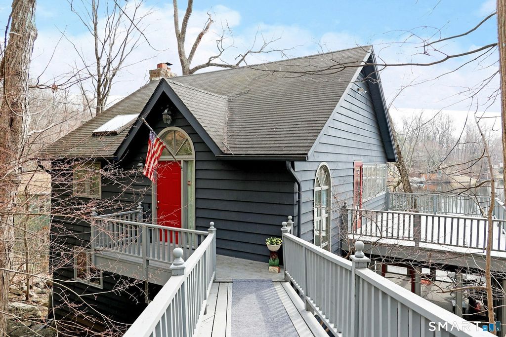 159 Mountain Road, Ridgefield, CT 06877