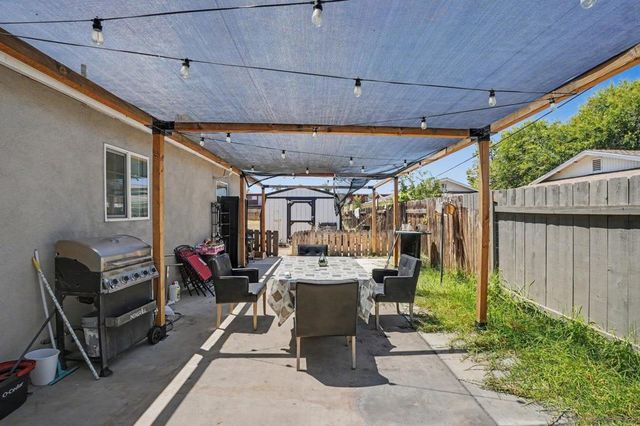 1367 E Madison Ave, El Cajon, CA 92021