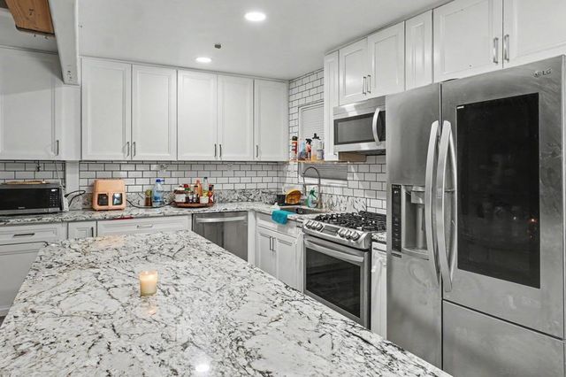 1367 E Madison Ave, El Cajon, CA 92021