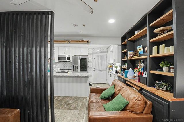 1367 E Madison Ave, El Cajon, CA 92021