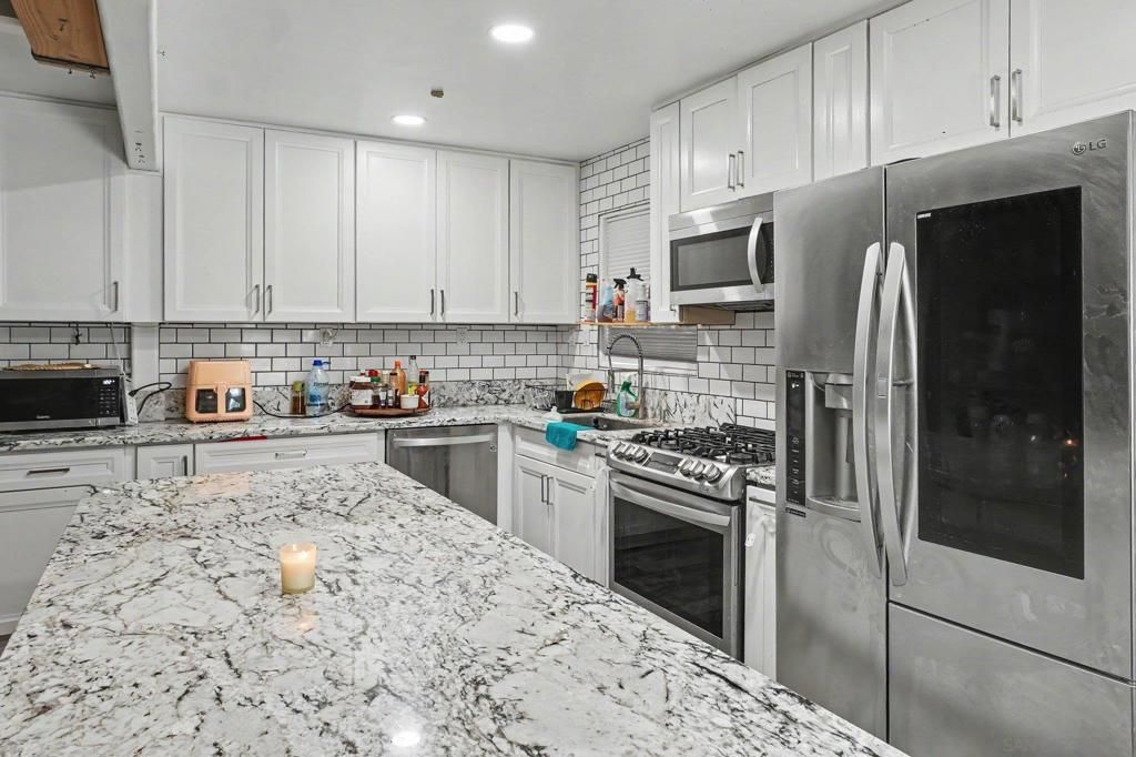 1367 E Madison Ave, El Cajon, CA 92021 — photo 2