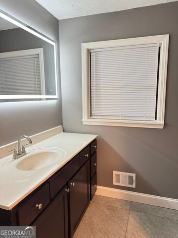 712 Northern Avenue, Clarkston, GA 30021