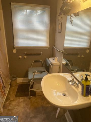 5285 Greenwood Terrace, Macon, GA 31206