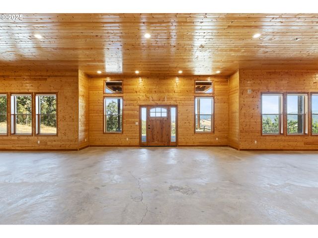 1757 RIDDLE BY PASS Rd, Riddle, OR 97469