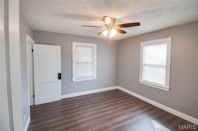 1913 State Street, Alton, IL 62002