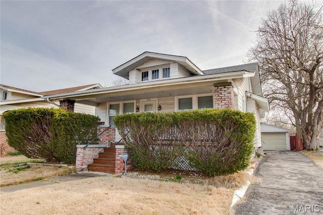 1913 State Street, Alton, IL 62002