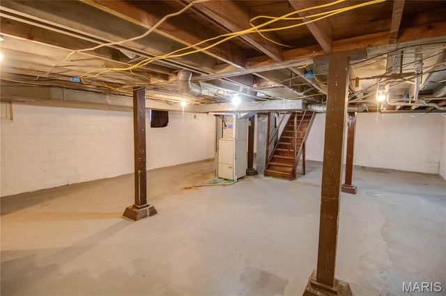 1913 State Street, Alton, IL 62002