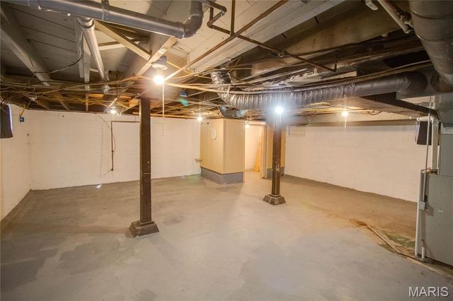 1913 State Street, Alton, IL 62002