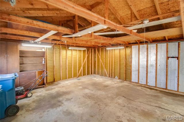 1913 State Street, Alton, IL 62002