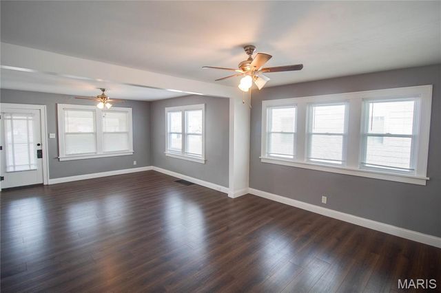 1913 State Street, Alton, IL 62002