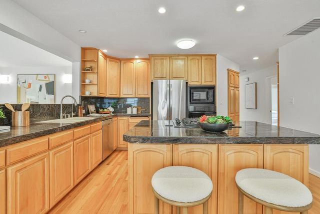 6902 Dartmoor Way, San Jose, CA 95129