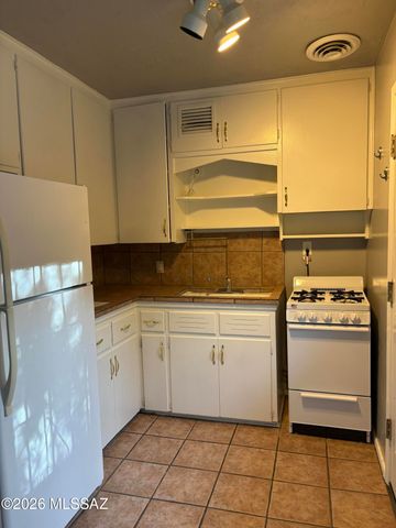 1504 N Highland Ave, Tucson, AZ 85719