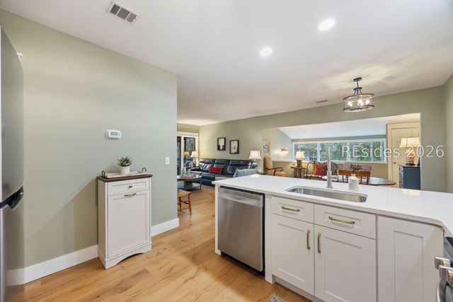 24 Three Mast Lane 24, Hilton Head Island, SC 29928