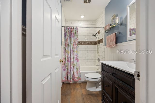 24 Three Mast Lane 24, Hilton Head Island, SC 29928