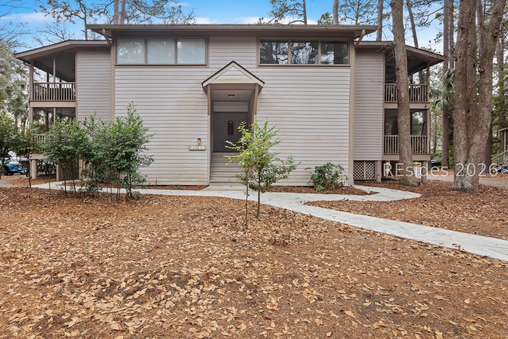 24 Three Mast Lane 24, Hilton Head Island, SC 29928