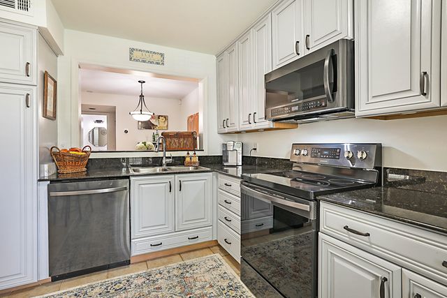 5032 Heatherhill Lane 6, Boca Raton, FL 33486