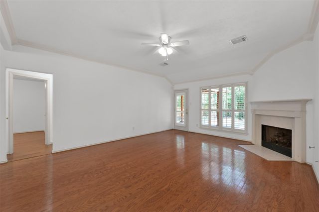 166 Burgandy Vine Court, The Woodlands, TX 77384