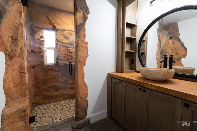 2610 W Malad Street, Boise, ID 83705