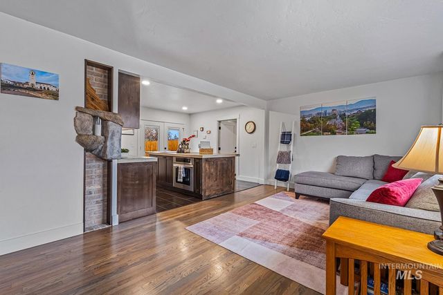 2610 W Malad Street, Boise, ID 83705