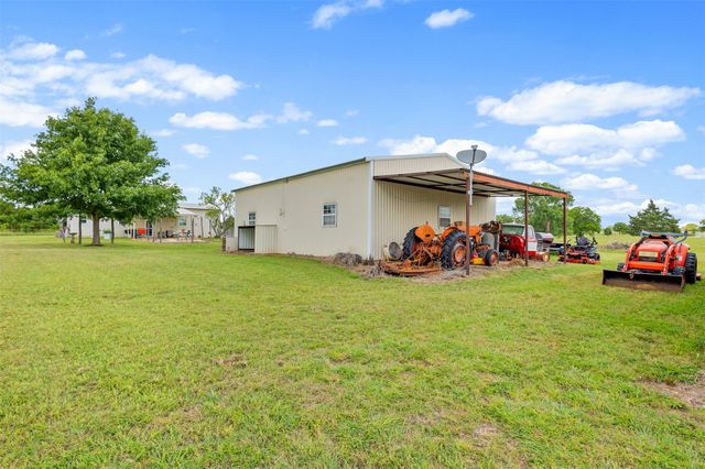 343 Meadow Lark Lane, Bowie, TX 76230