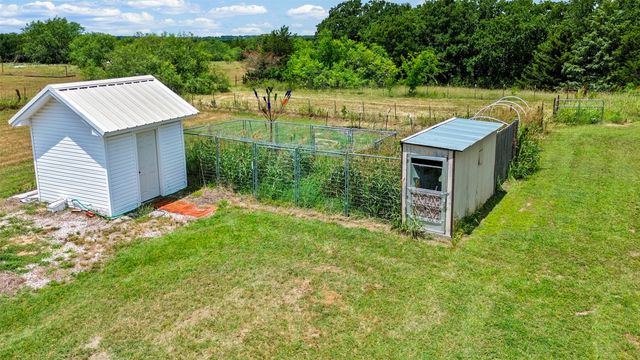 343 Meadow Lark Lane, Bowie, TX 76230