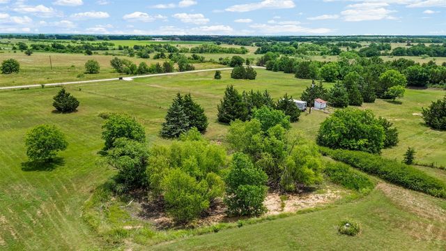 343 Meadow Lark Lane, Bowie, TX 76230