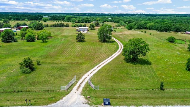 343 Meadow Lark Lane, Bowie, TX 76230