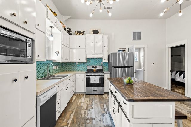 343 Meadow Lark Lane, Bowie, TX 76230