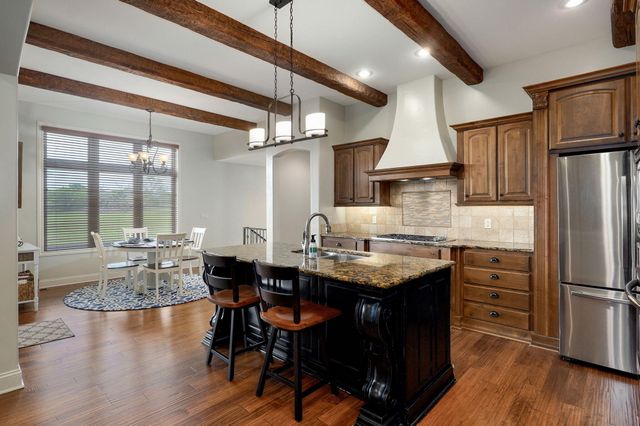 2714 E Cherrybark Street, Springfield, MO 65804