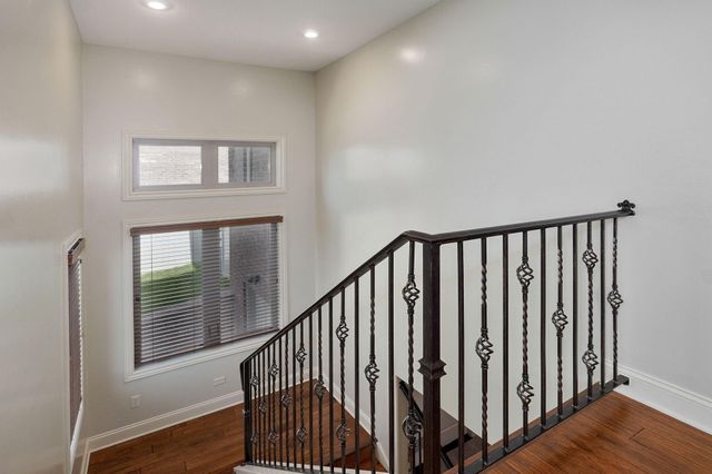 2714 E Cherrybark Street, Springfield, MO 65804