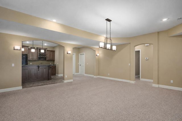 2714 E Cherrybark Street, Springfield, MO 65804