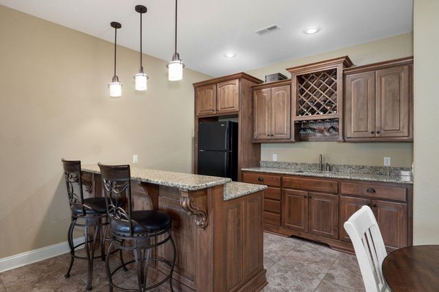 2714 E Cherrybark Street, Springfield, MO 65804