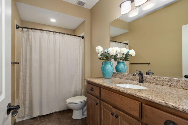 2714 E Cherrybark Street, Springfield, MO 65804