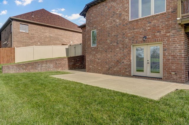 2714 E Cherrybark Street, Springfield, MO 65804