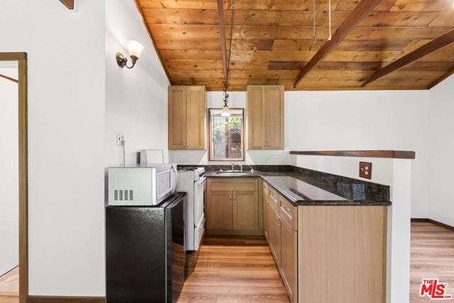 1377 Appleton Way, Los Angeles, CA 90291