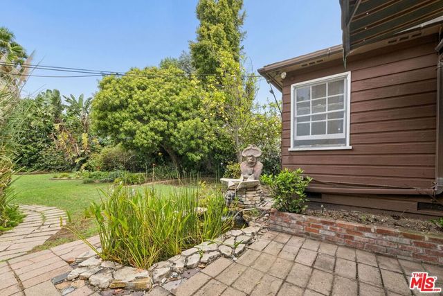 1377 Appleton Way, Los Angeles, CA 90291
