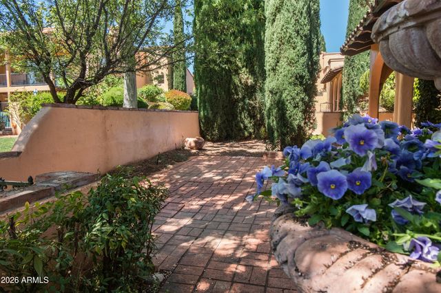 15 RIDGE VIEW Drive 17, Sedona, AZ 86351