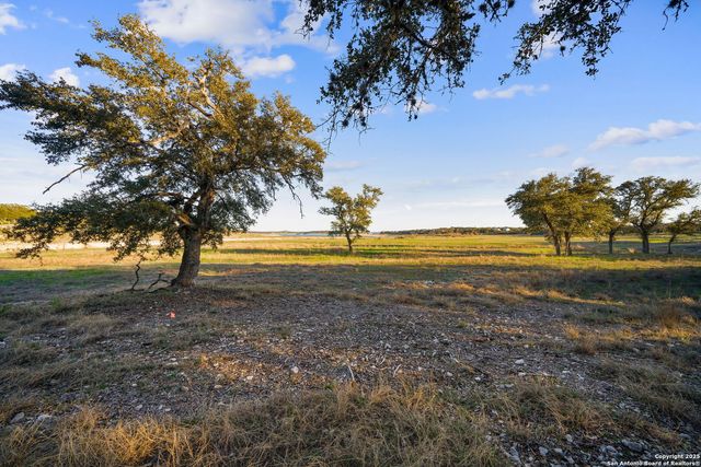 539 Clay Ridge, Canyon Lake, TX 78133