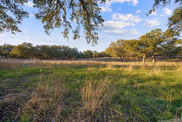 539 Clay Ridge, Canyon Lake, TX 78133