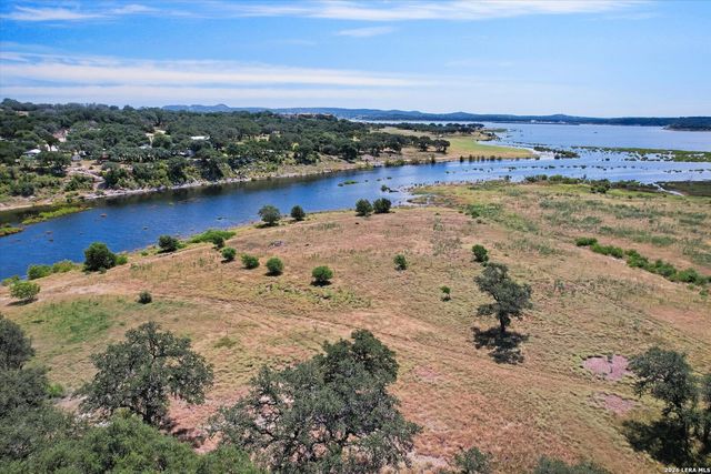 539 Clay Ridge, Canyon Lake, TX 78133