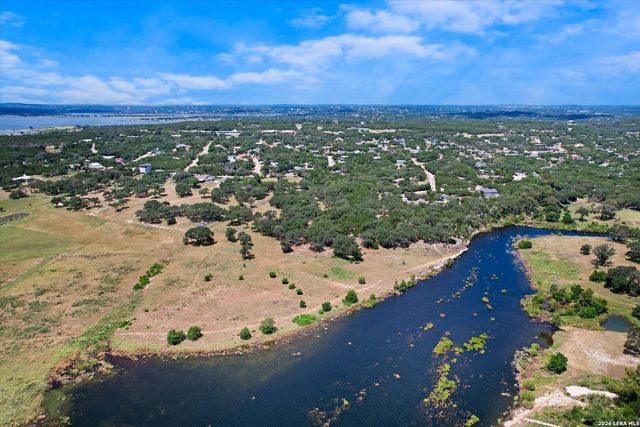 539 Clay Ridge, Canyon Lake, TX 78133