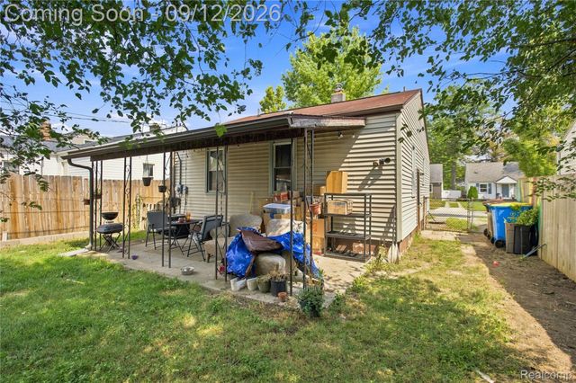5108 Mildred Street, Wayne, MI 48184