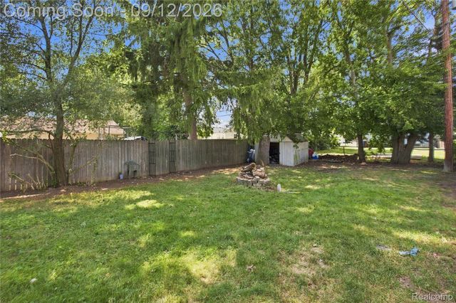 5108 Mildred Street, Wayne, MI 48184