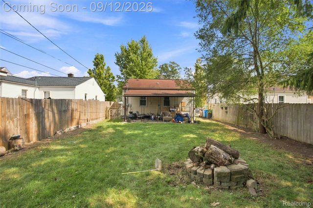 5108 Mildred Street, Wayne, MI 48184