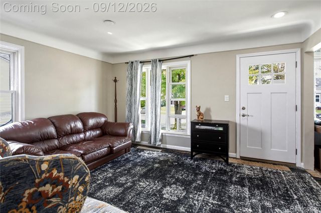 5108 Mildred Street, Wayne, MI 48184
