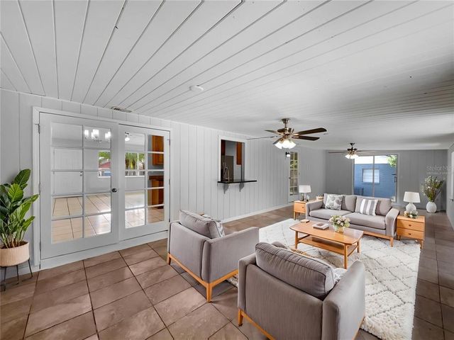 52 HYDRANGEA LANE, Debary, FL 32713