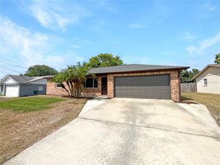 52 HYDRANGEA LANE, Debary, FL 32713