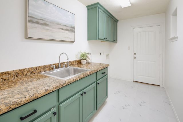 1203 Beacon Court, College Station, TX 77845