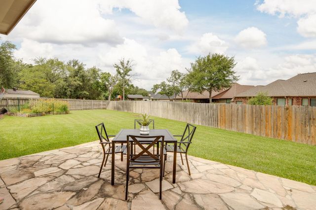 1203 Beacon Court, College Station, TX 77845