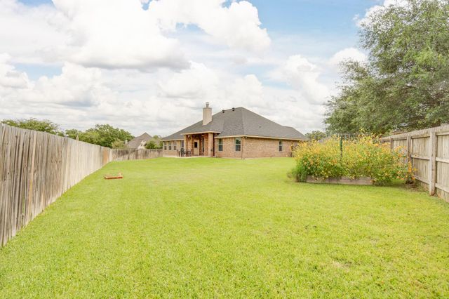 1203 Beacon Court, College Station, TX 77845